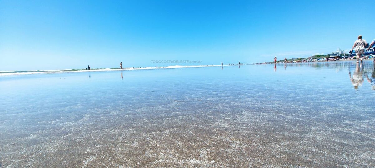 Por qué Costa del Este es conocida como la mejor playa de Argentina